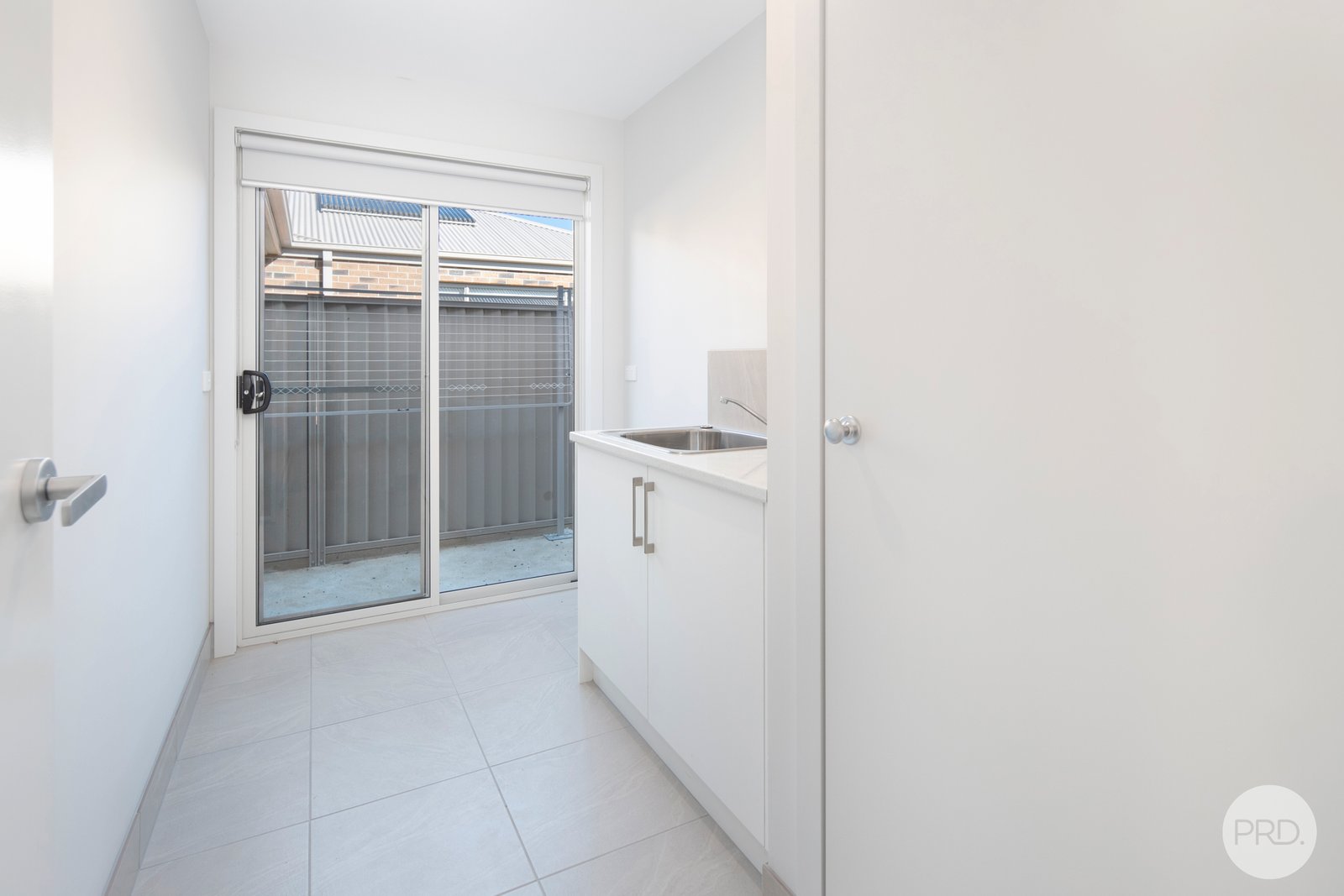 8 Picasso Street WINTER VALLEY 13