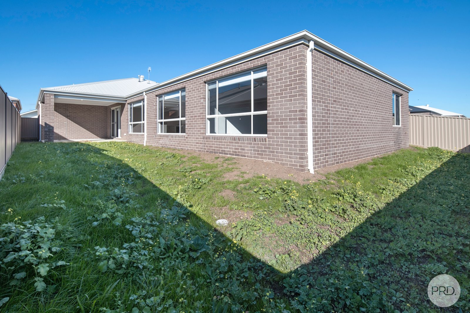8 Picasso Street WINTER VALLEY 15