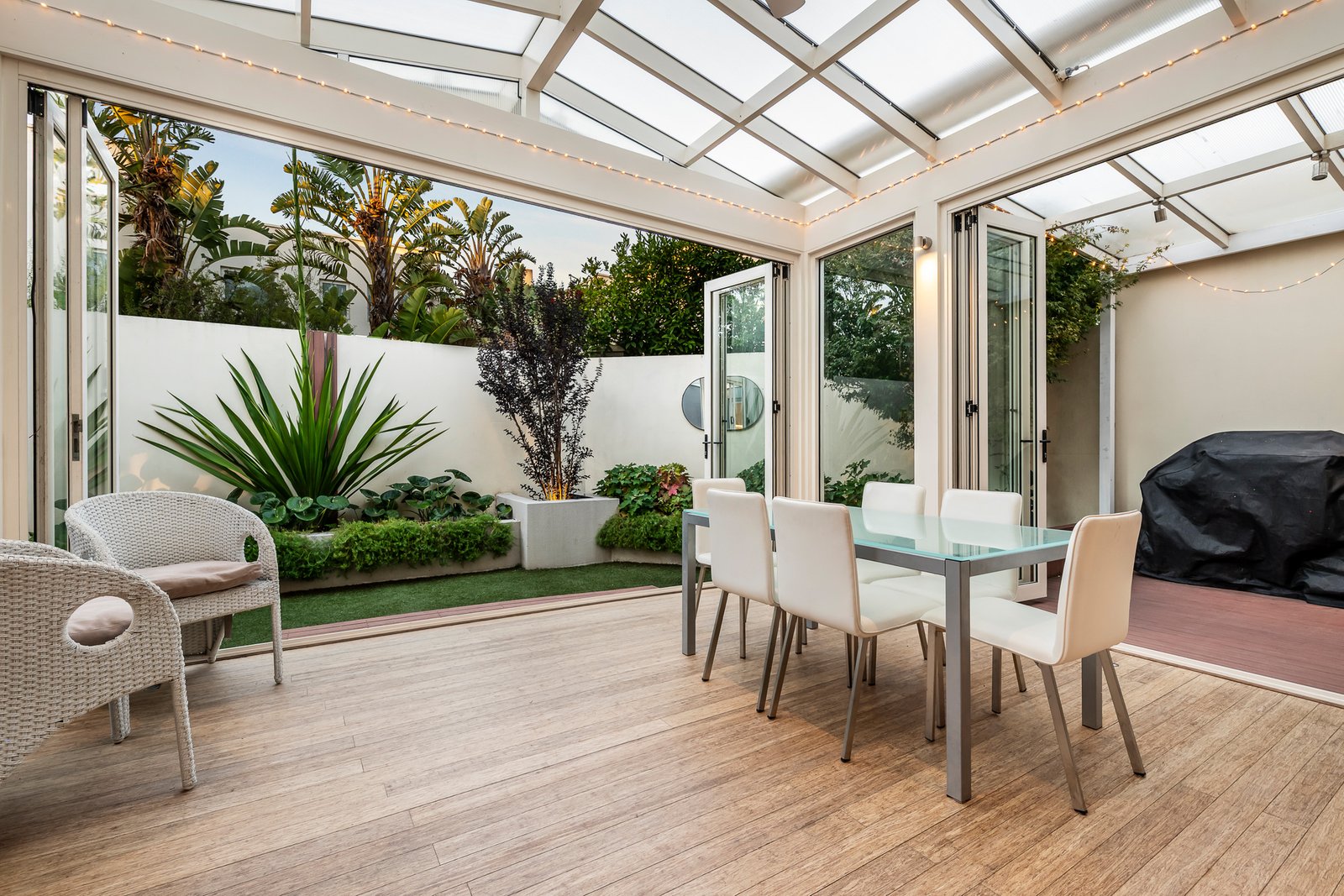 Gallery: 8 Pier Street