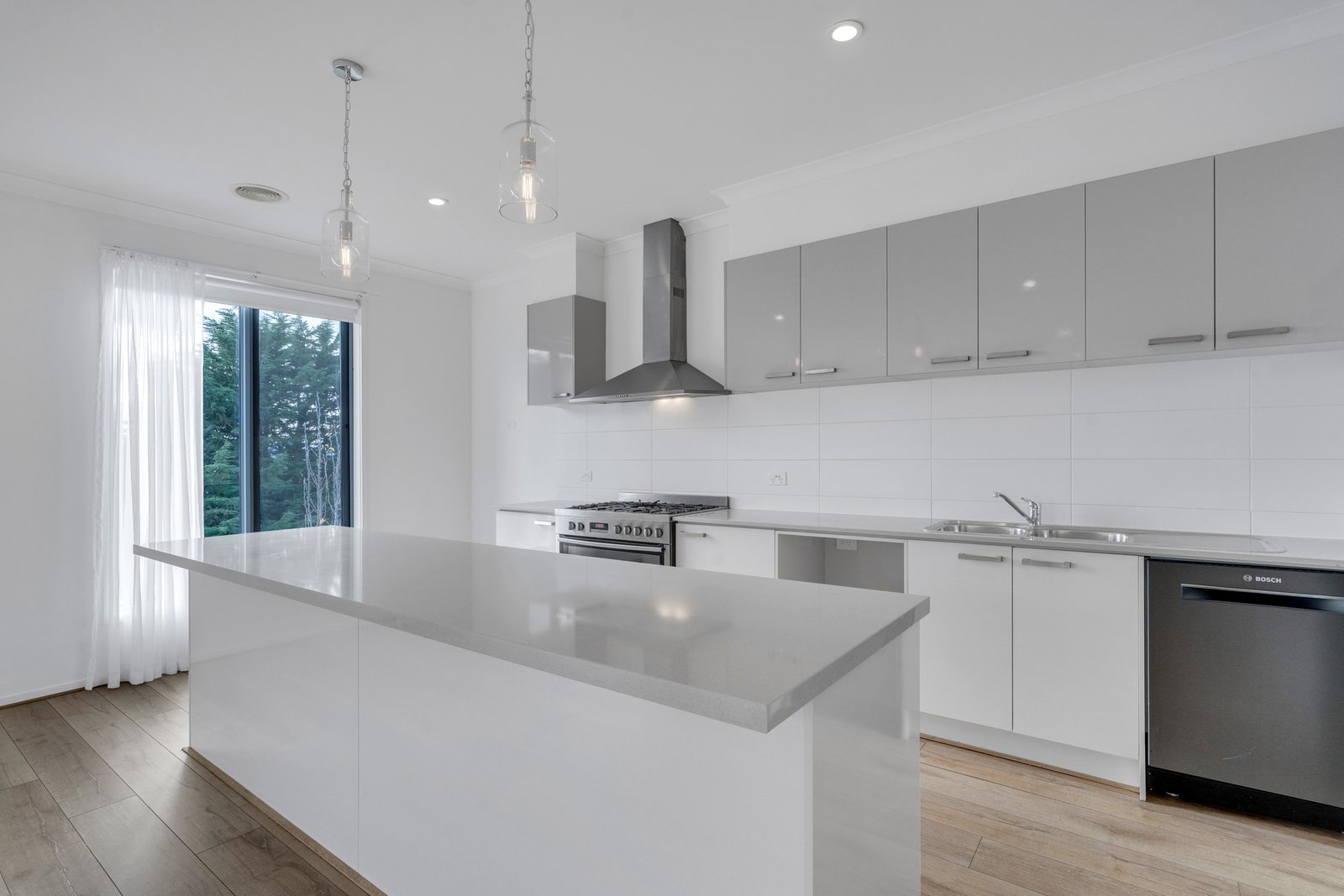 Real Estate and Property in 8 Pindara Place, Gisborne, VIC