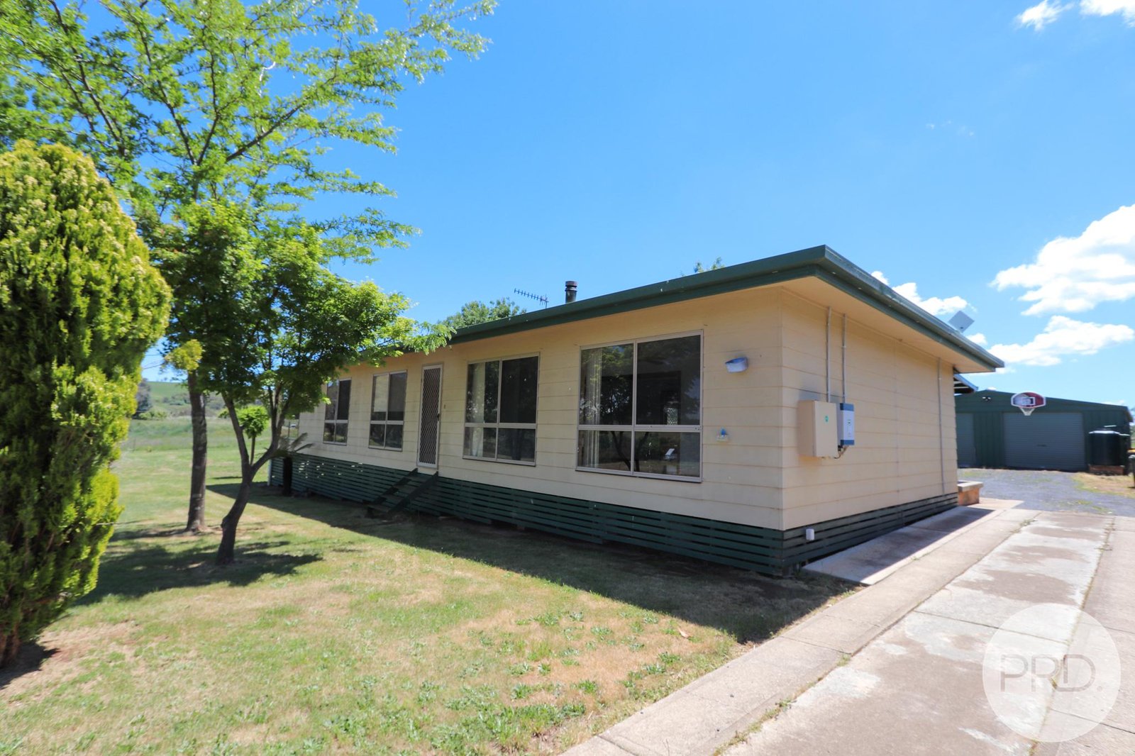 8 Pine Lane TUMBARUMBA 2