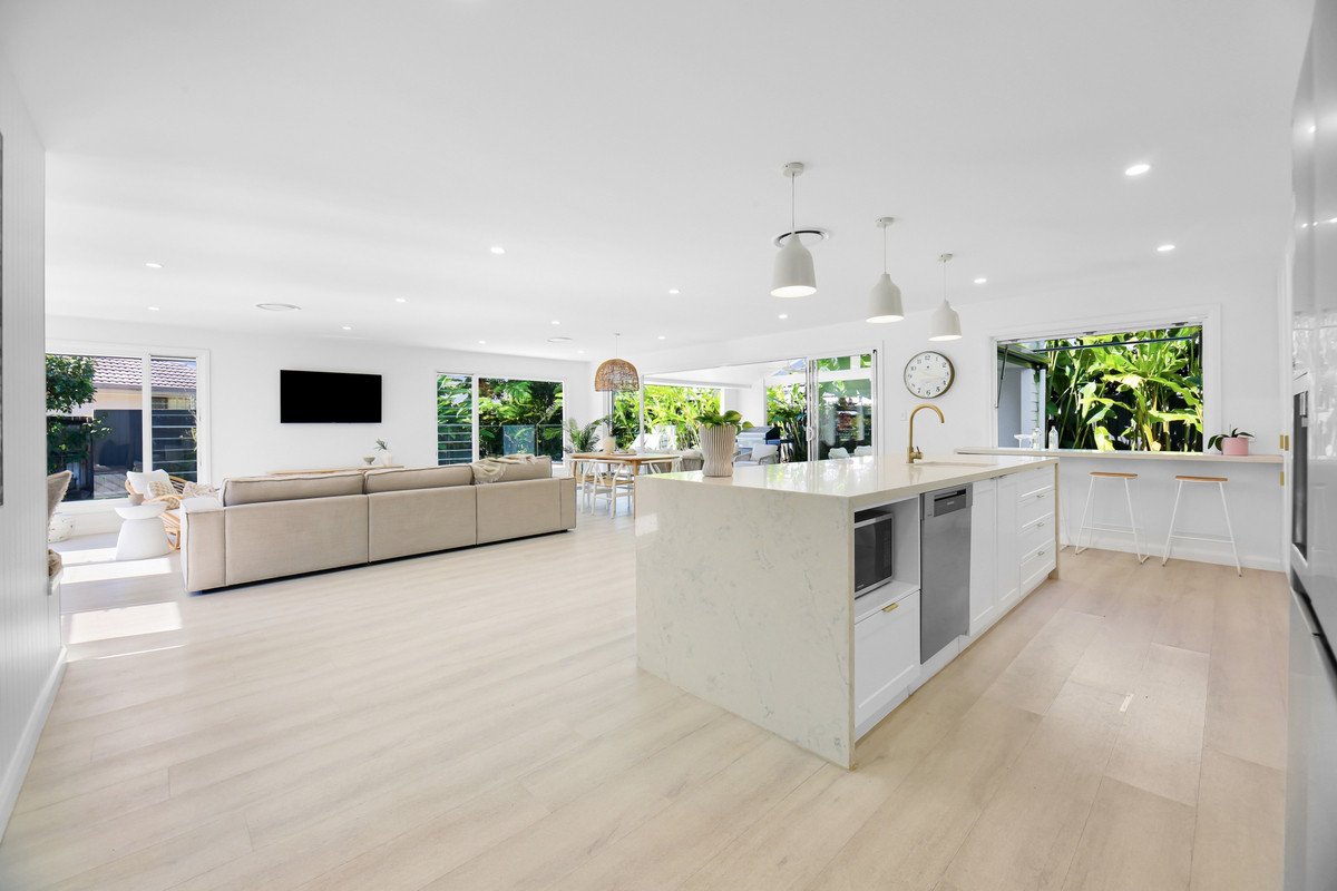 8 Pipit Parade Burleigh Waters 16