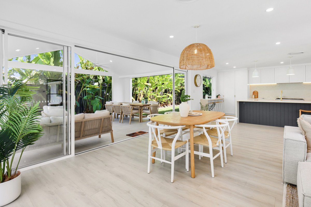 8 Pipit Parade Burleigh Waters 22