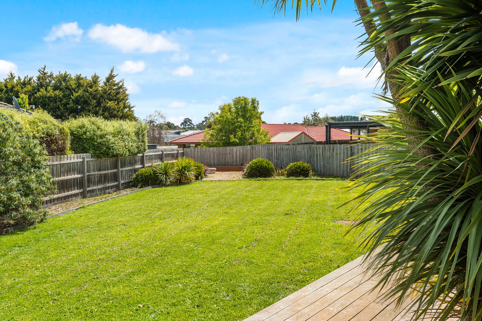 Real Estate and Property in 8 Pleasant View Court, Gisborne, VIC