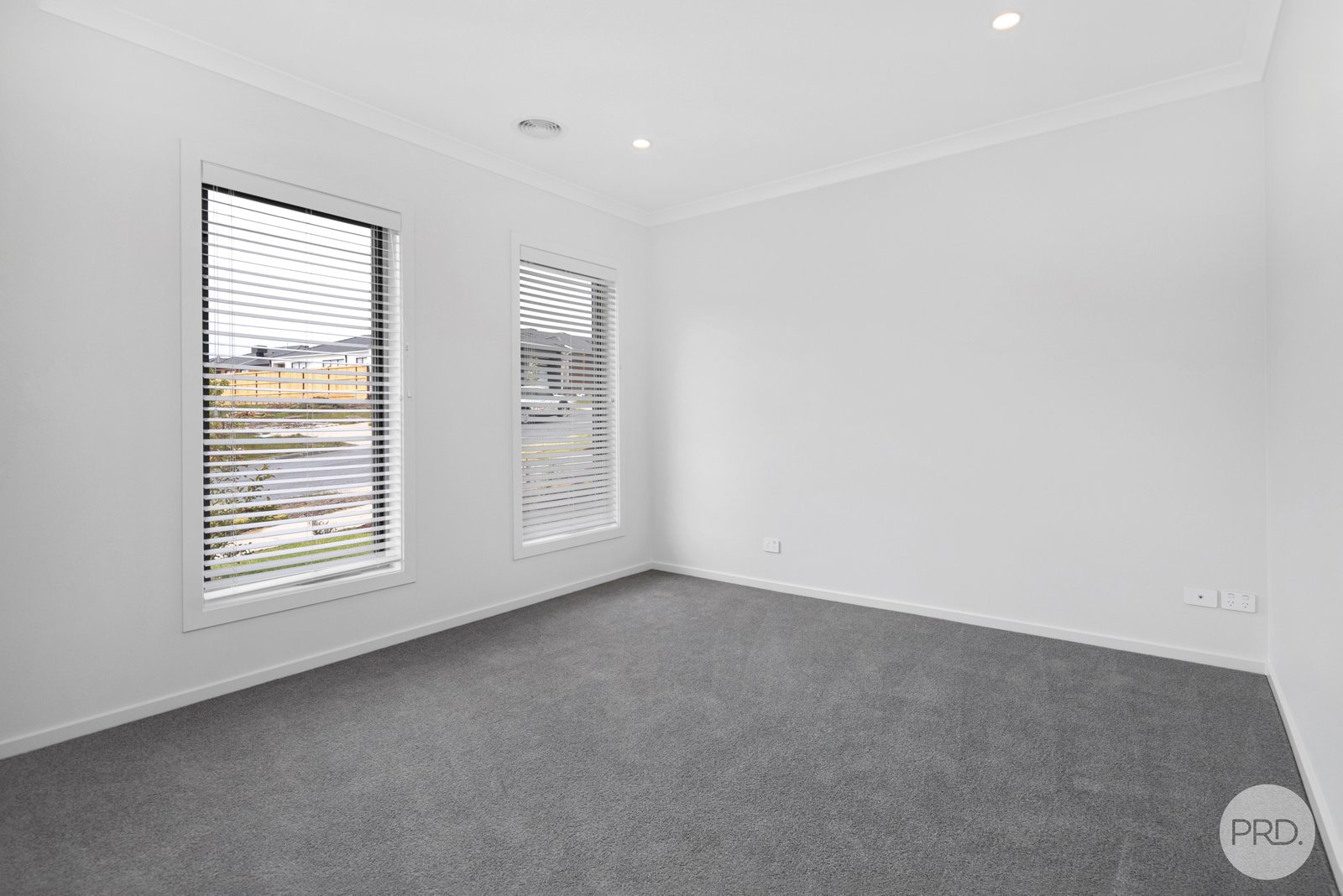 8 Plymouth Way SMYTHES CREEK 7