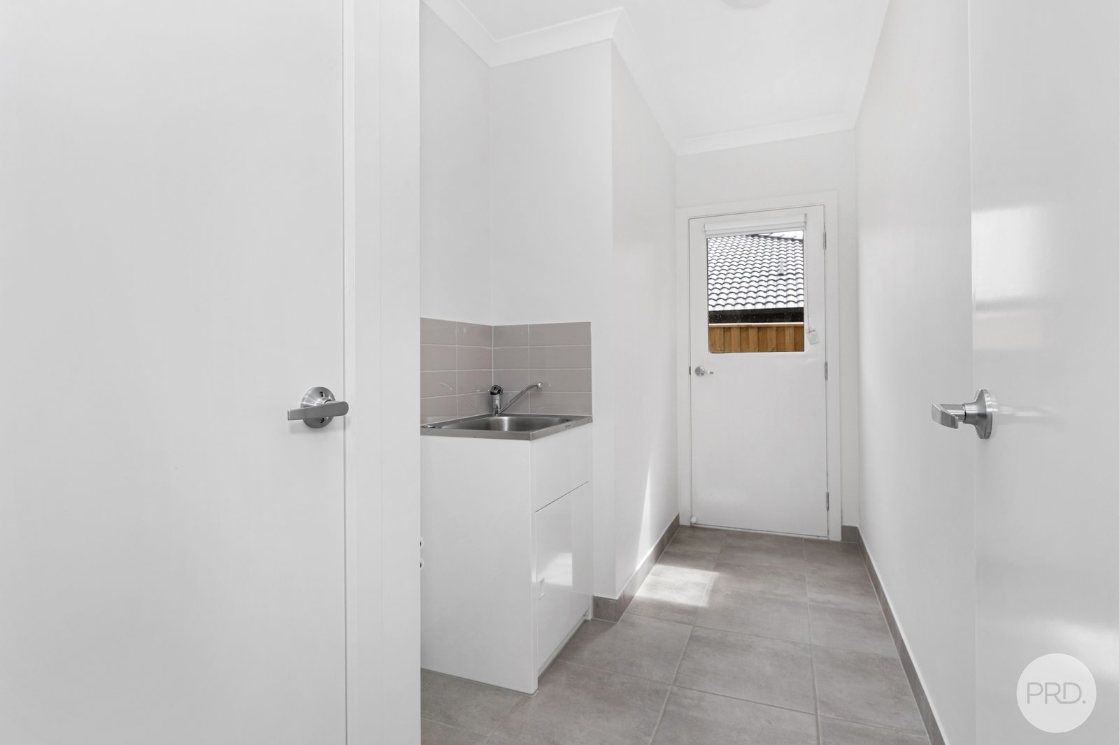 8 Plymouth Way SMYTHES CREEK 14