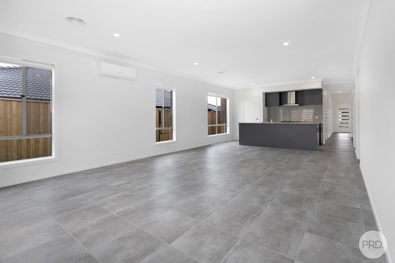 8 Plymouth Way SMYTHES CREEK 2