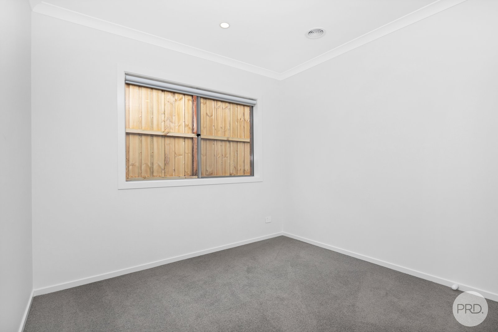 8 Plymouth Way SMYTHES CREEK 11