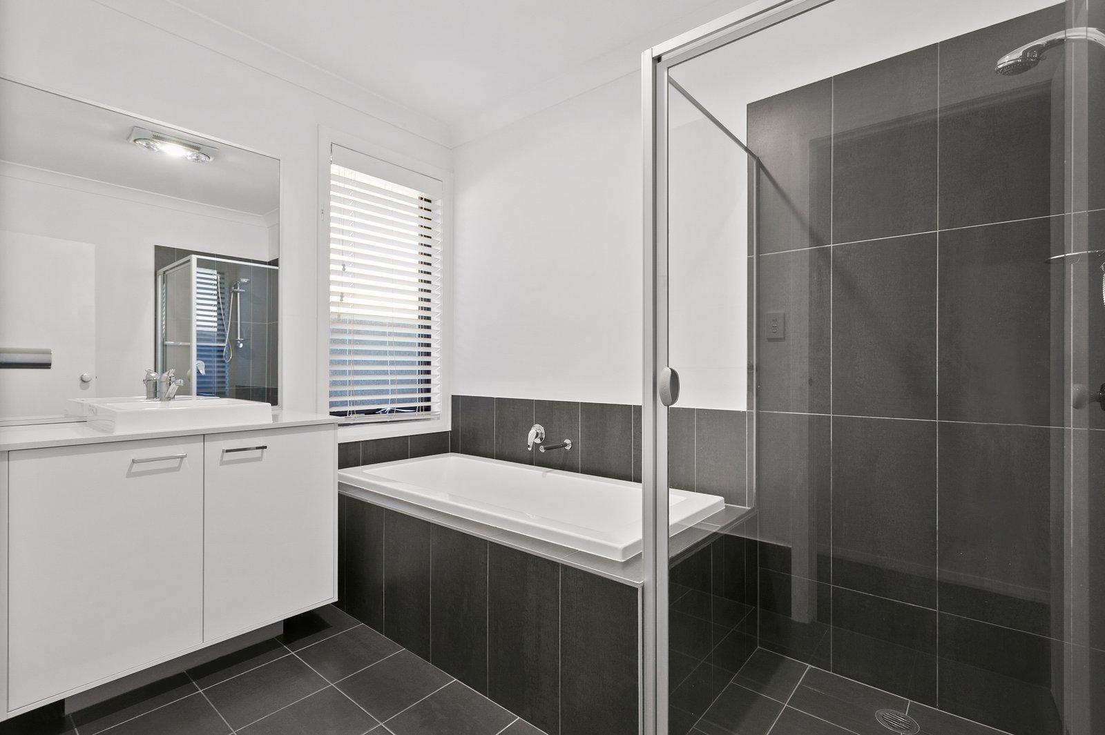8 Polsson Street HORSLEY 5