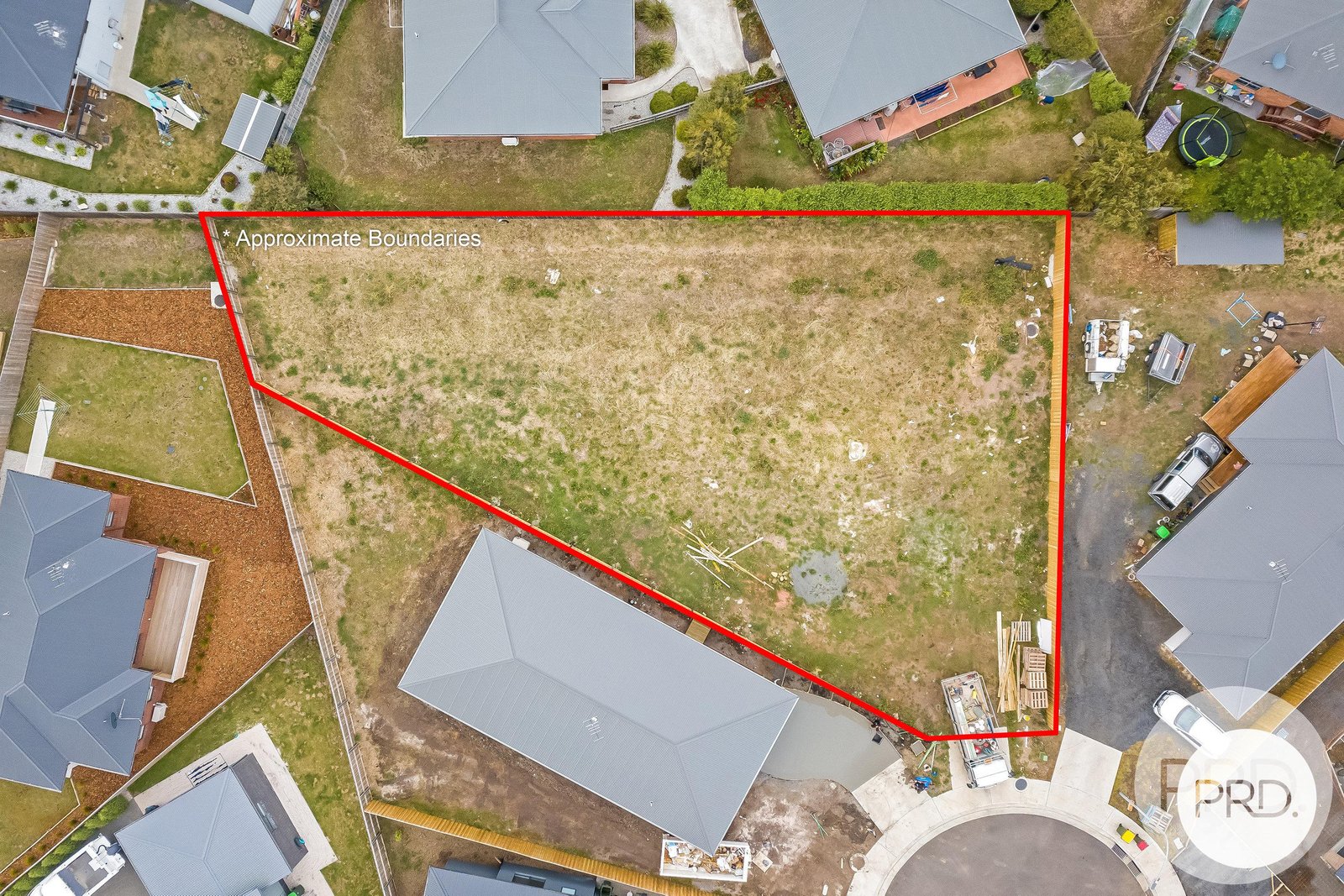 8 Porpoise Close OAKDOWNS 1