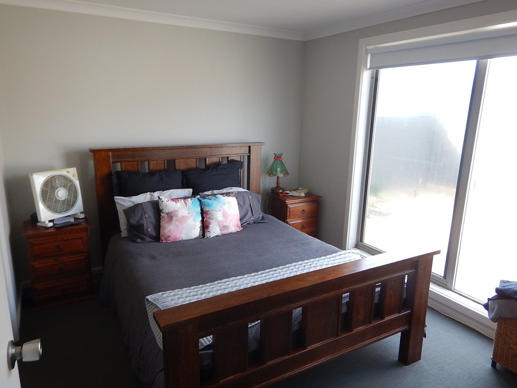 8 Pozieres Place SEBASTOPOL 5