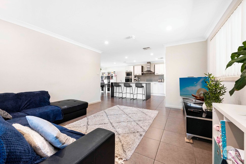 8 Primary Crescent NELSON BAY 3