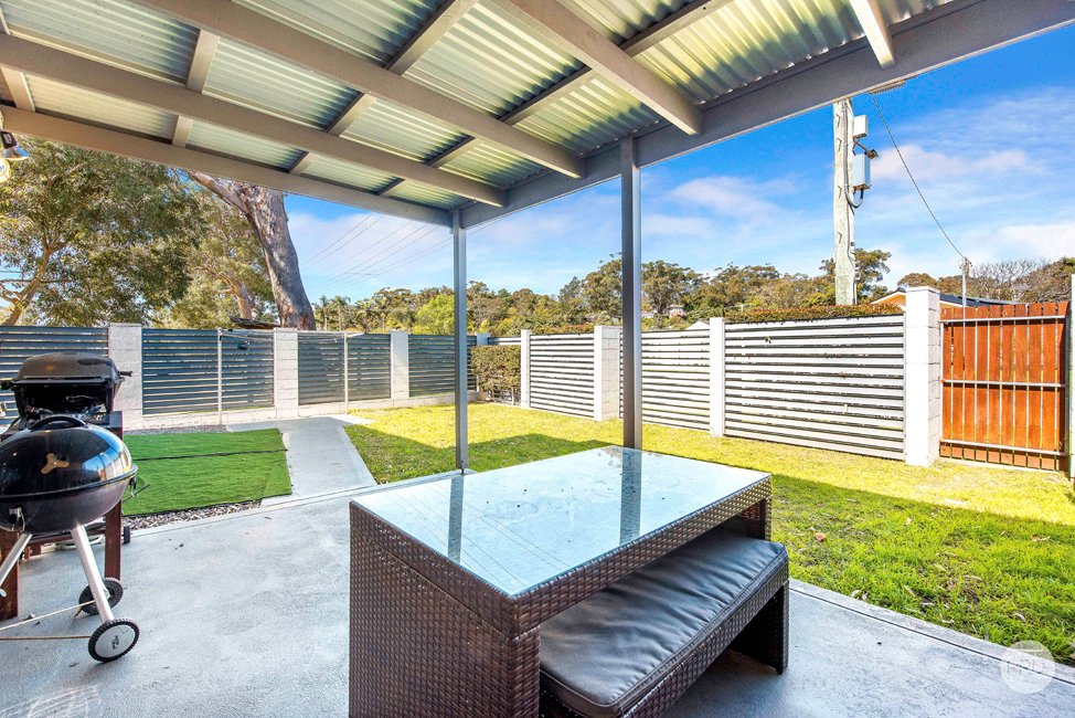 8 Primary Crescent NELSON BAY 16