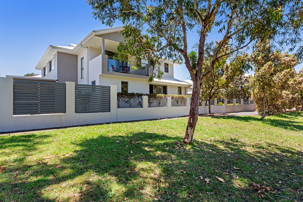 8 Primary Crescent NELSON BAY 1