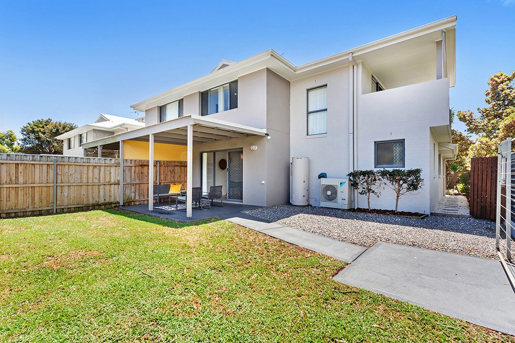 8 Primary Crescent NELSON BAY 17