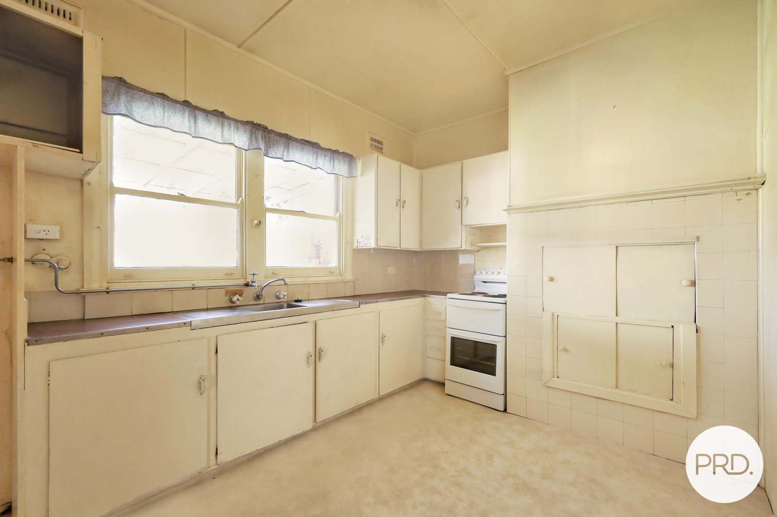 8 Prince Street ORANGE 7