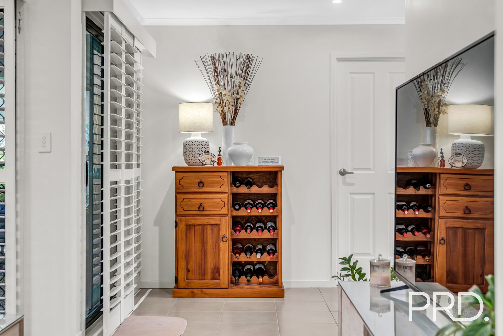 8 PYRUS Place REDLAND BAY 11