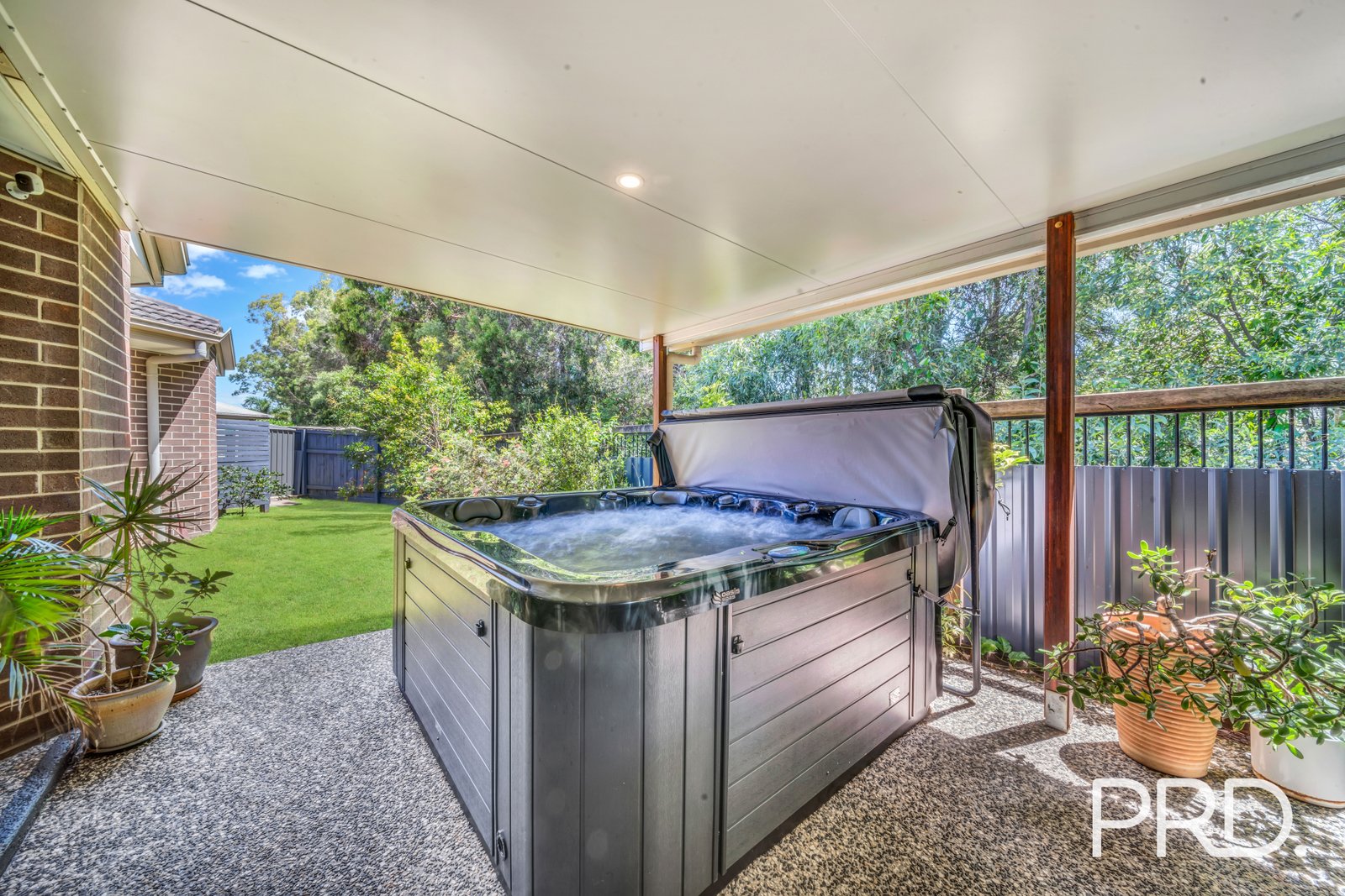 8 PYRUS Place REDLAND BAY 24