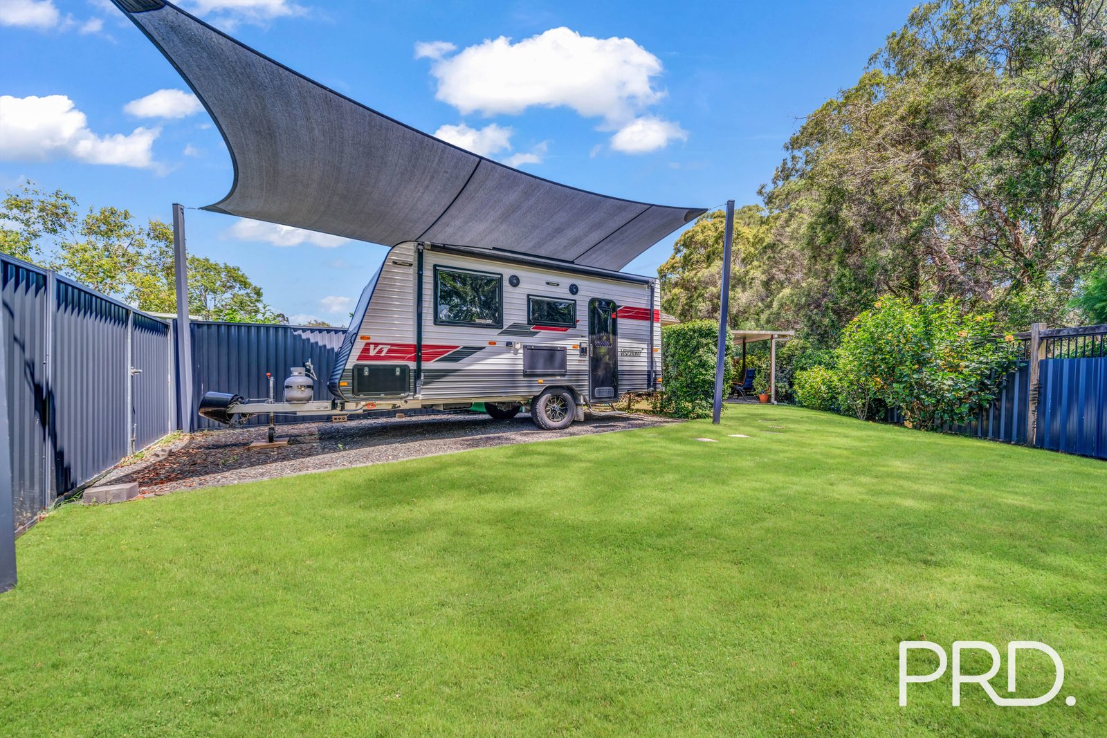 8 PYRUS Place REDLAND BAY 25