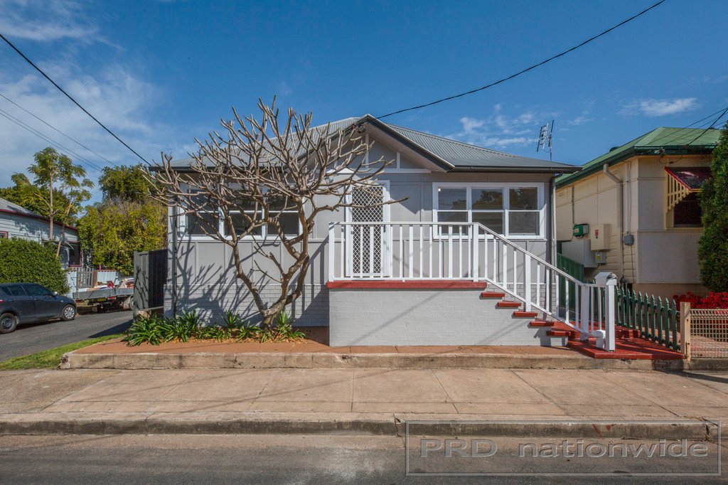 8 Radford Street HORSESHOE BEND 1
