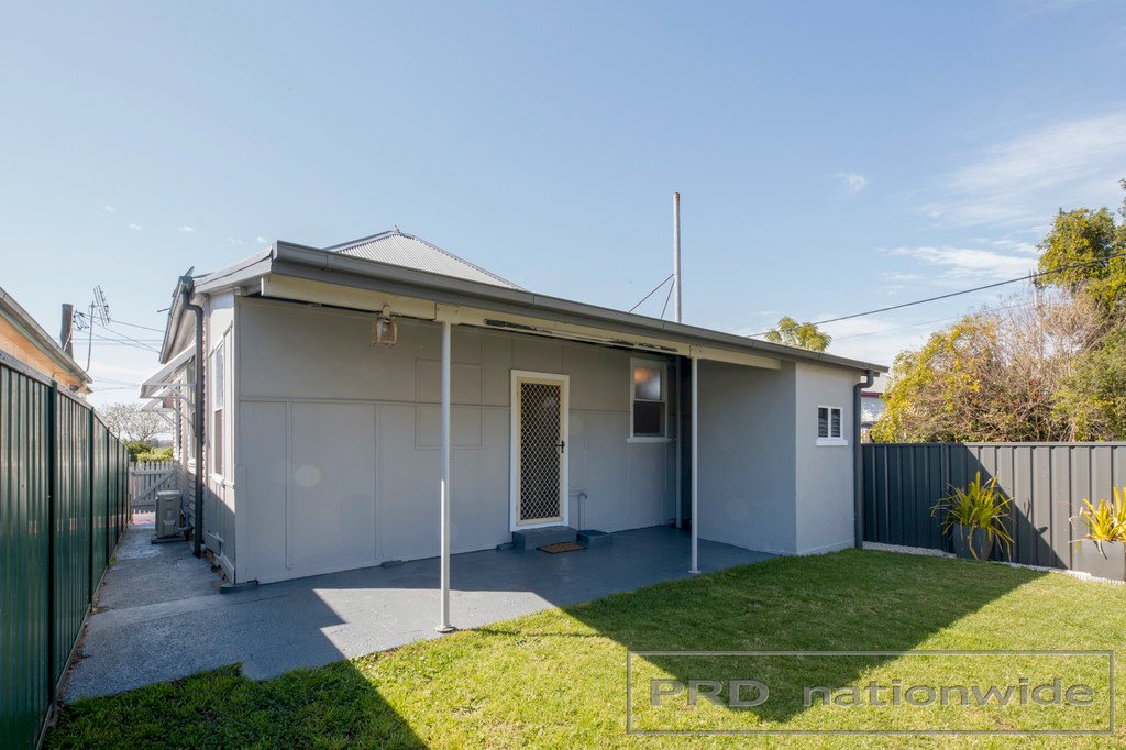 8 Radford Street HORSESHOE BEND 12
