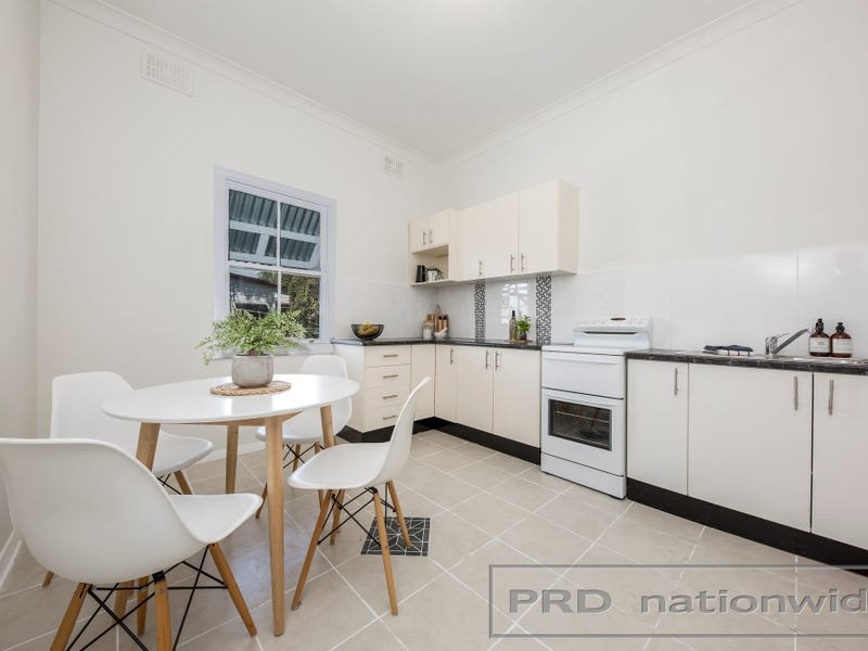 8 Radford Street HORSESHOE BEND 9