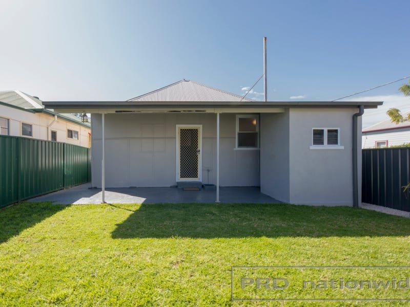 8 Radford Street HORSESHOE BEND 13