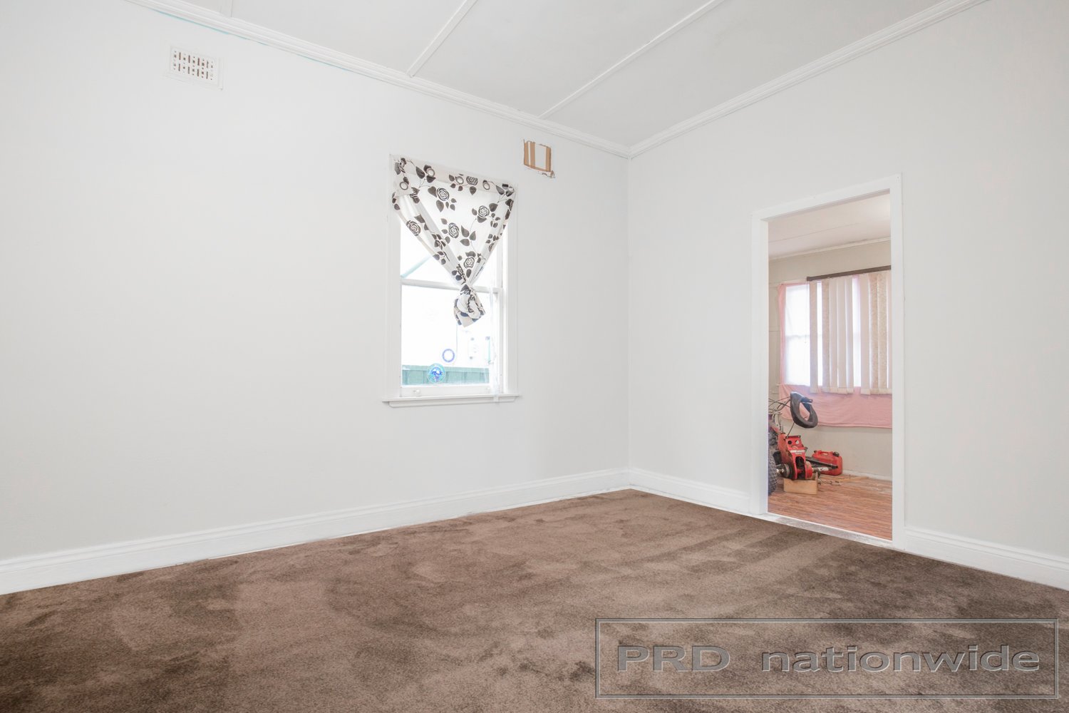 8 Radford Street HORSESHOE BEND 2