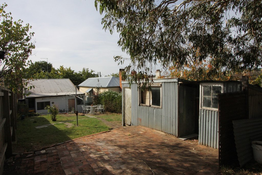 8 Raglan Street CRESWICK 10
