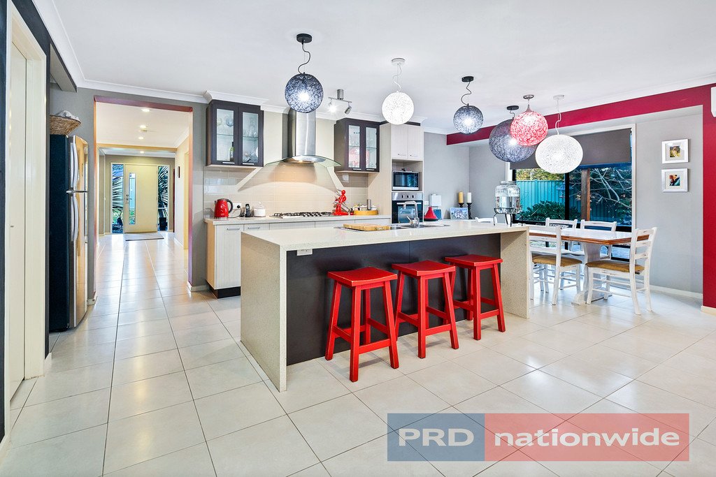 8 Rattray Court CANADIAN 4