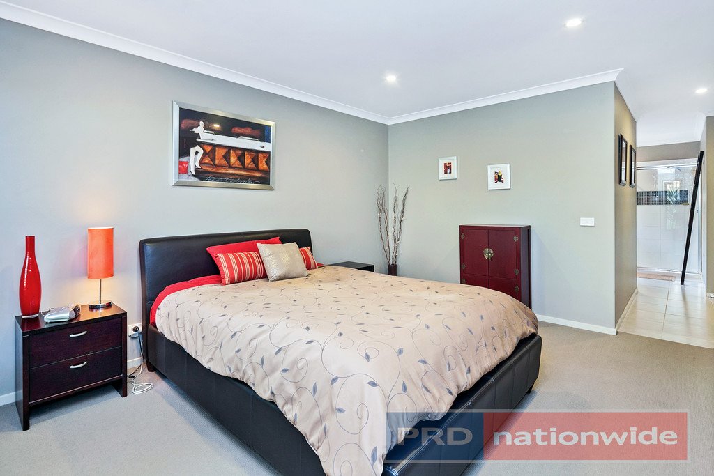 8 Rattray Court CANADIAN 5