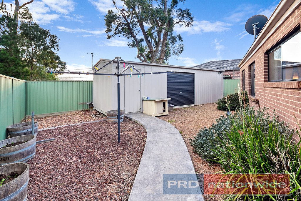 8 Rattray Court CANADIAN 7
