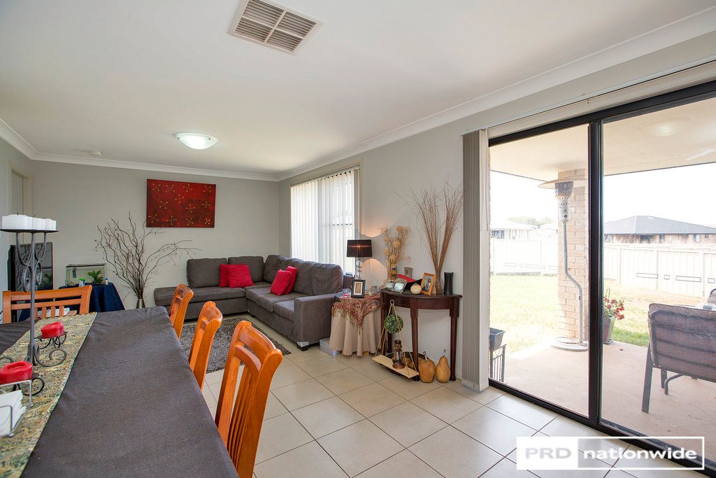 8 Red Cedar Cove TAMWORTH 17