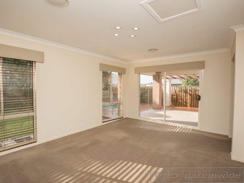 8 Redtail Street CHISHOLM 5