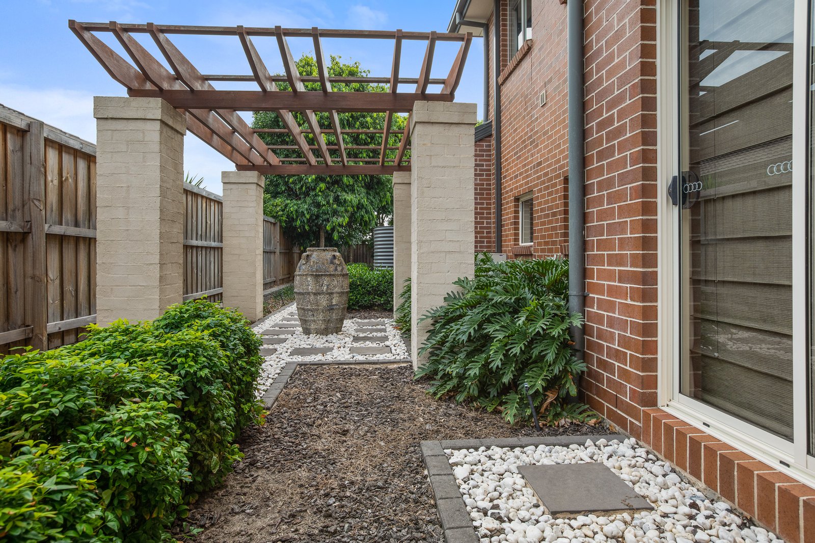 8 Redtail Street CHISHOLM 13