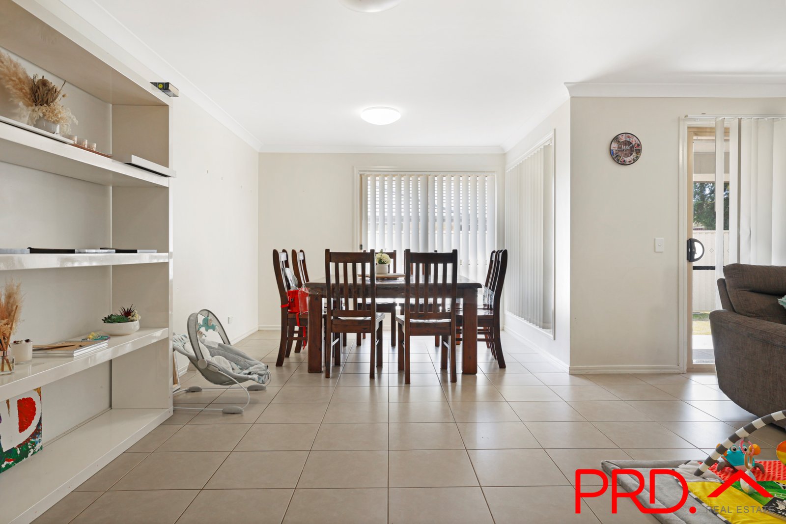 8 Regal Park Drive TAMWORTH 6