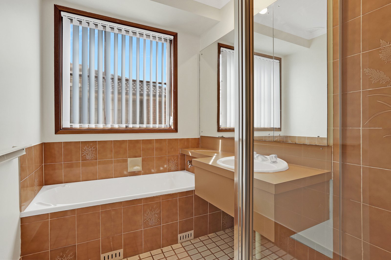 8 Regal Place BROWNSVILLE 6