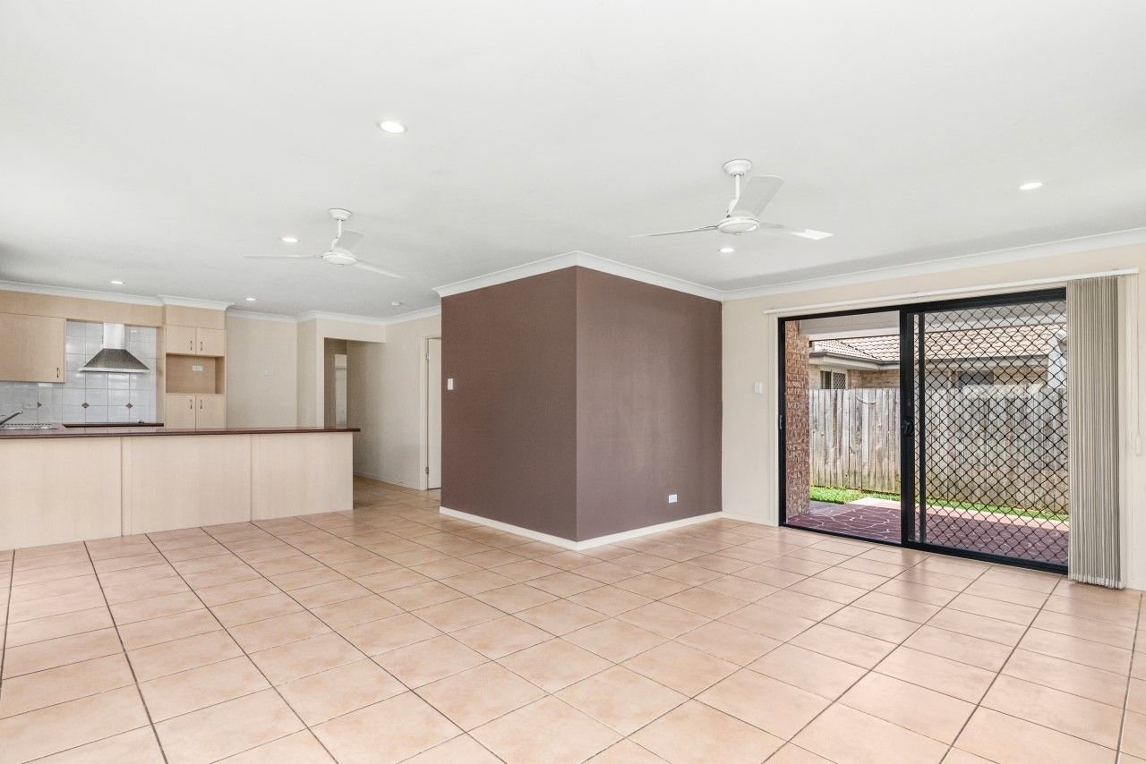 8 Reid Court BRACKEN RIDGE 8