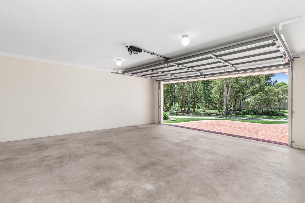 8 Reid Court BRACKEN RIDGE 16