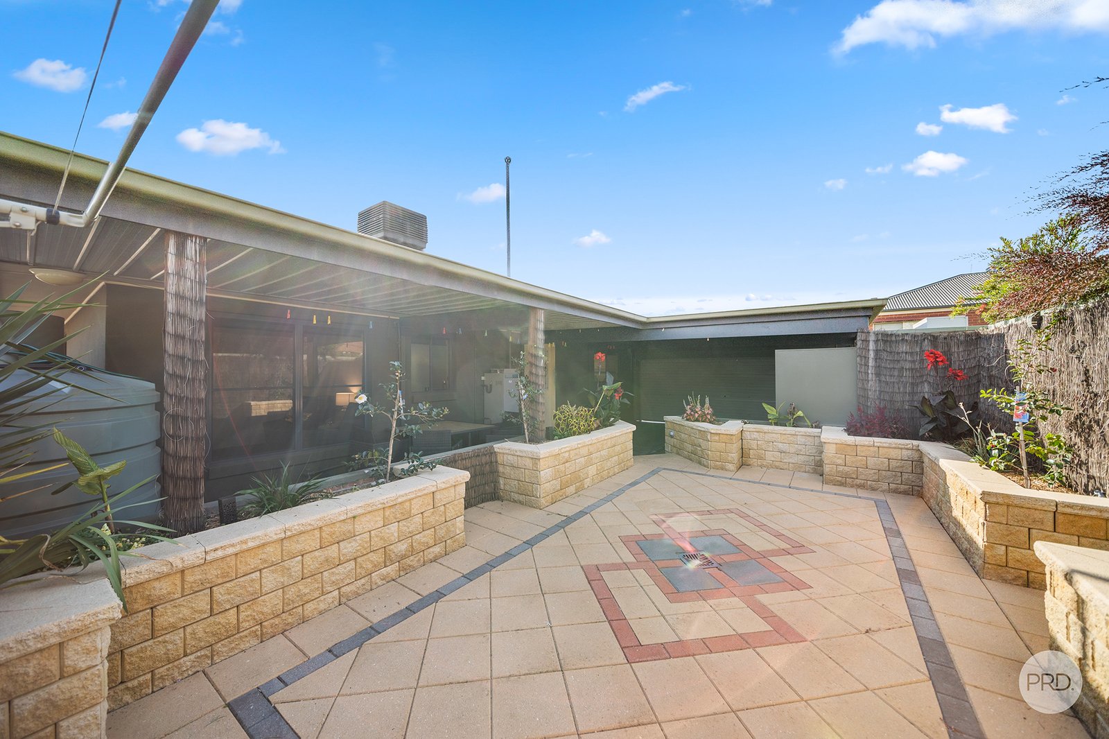 8 Retreat Road FLORA HILL 12