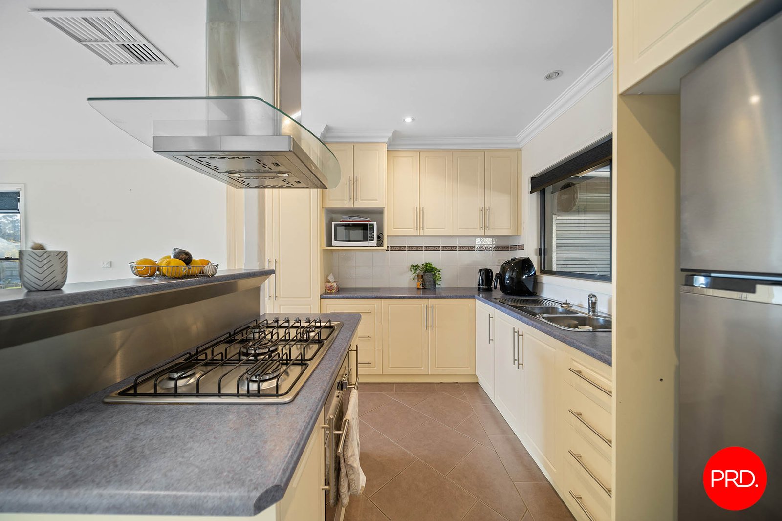 8 Retreat Road FLORA HILL 5