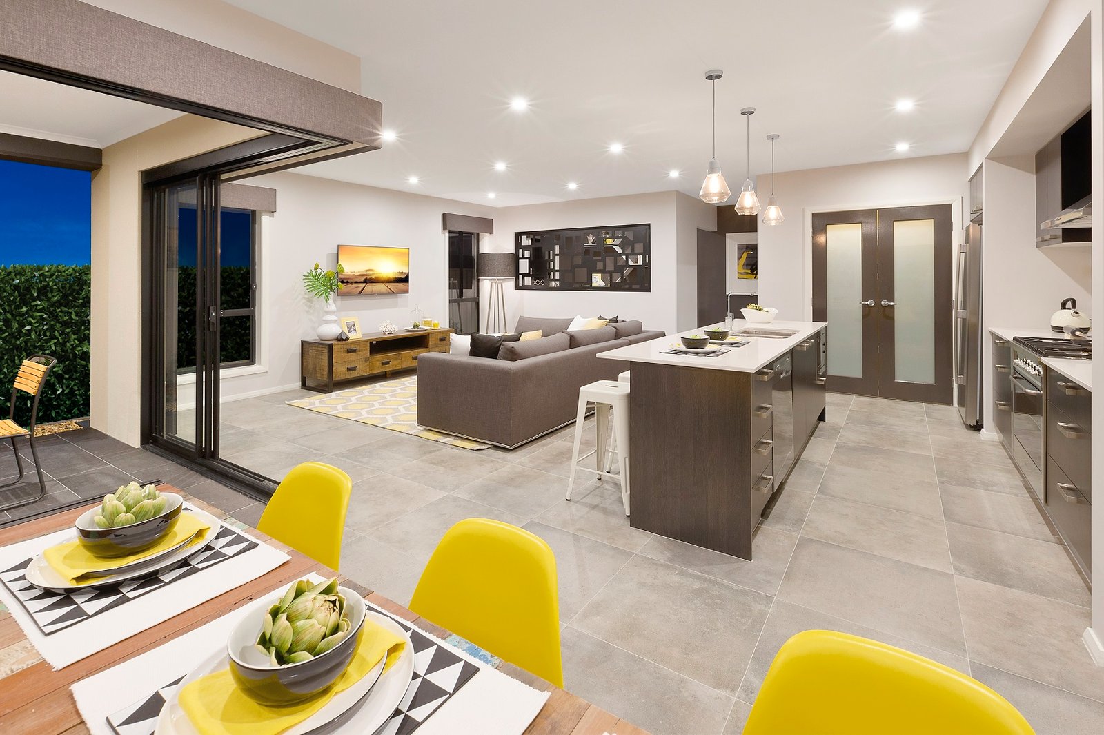 8 Ridgmont Circuit THORNTON 3