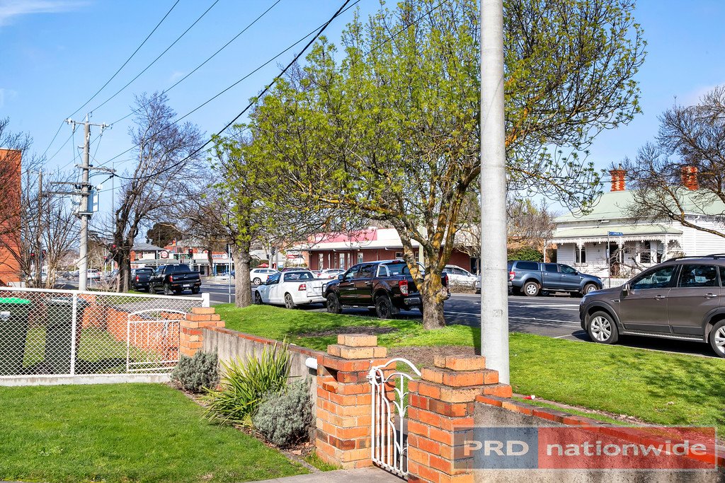 8 Ripon Street North BALLARAT 2