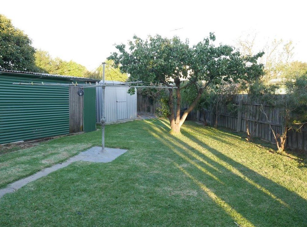 Gallery: 8 Robertson Street