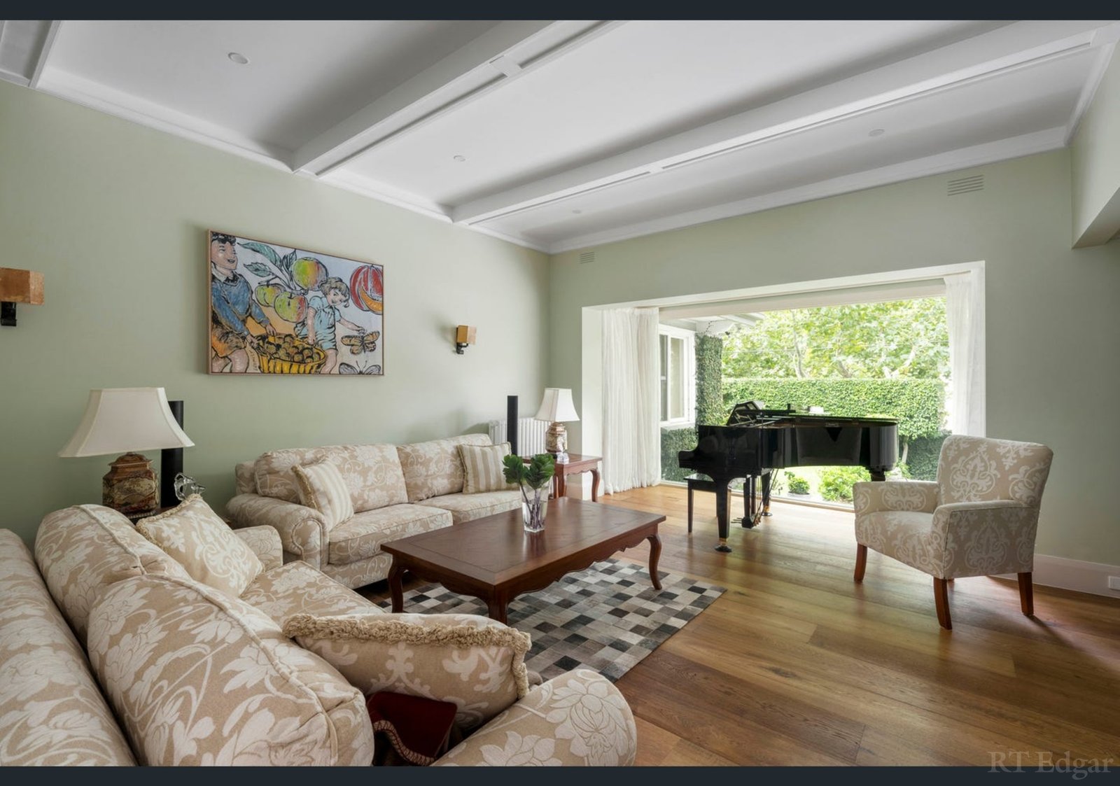 Real Estate and Property in 8 Robertson Street, Toorak, VIC