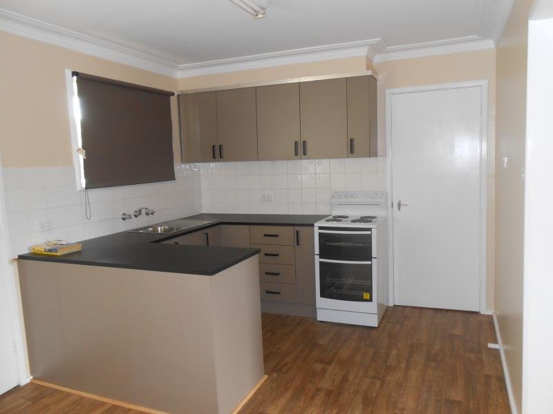 8 Robina Street TAMWORTH 7