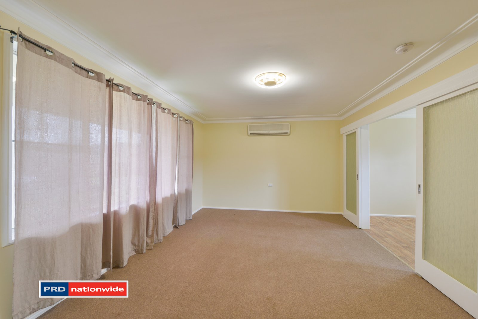 8 Robina Street TAMWORTH 6