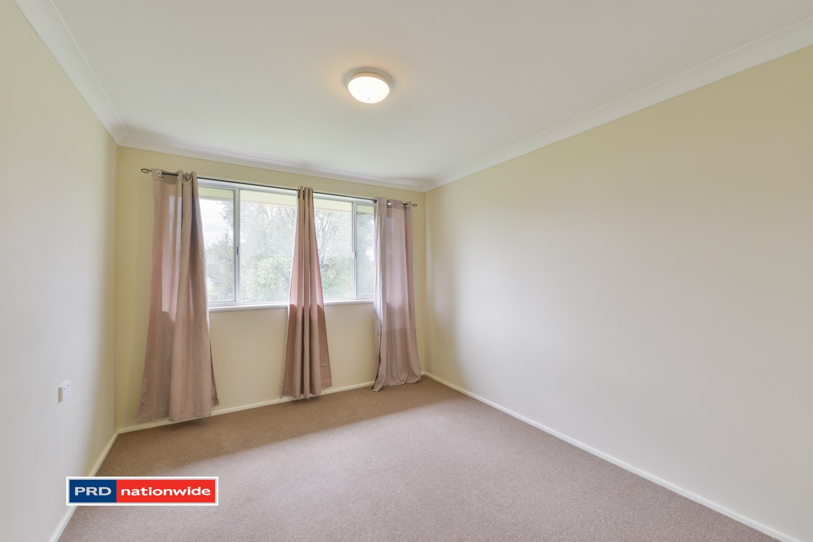 8 Robina Street TAMWORTH 15