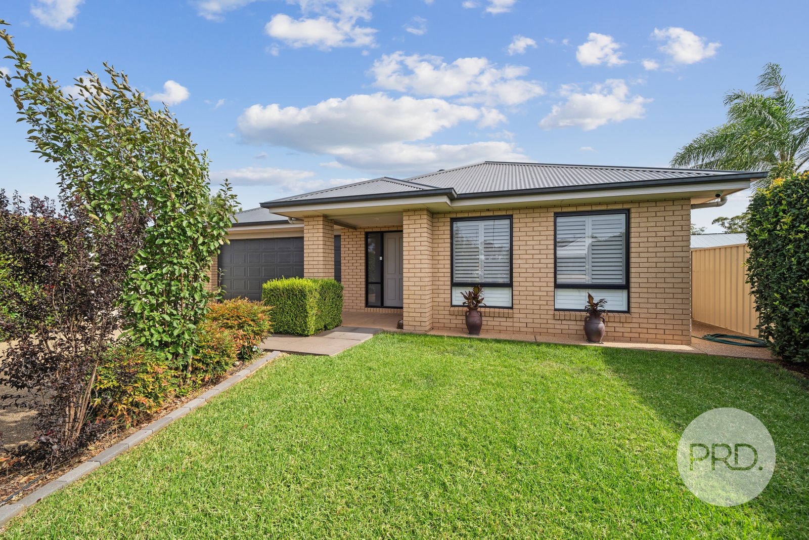 8 Rockliff Court LOCKHART 2
