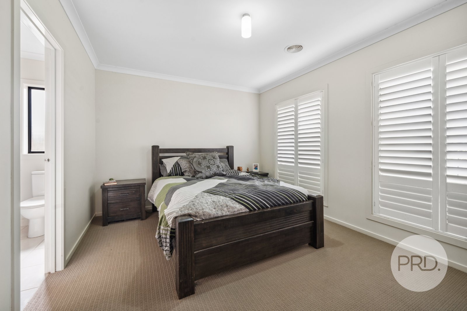 8 Rockliff Court LOCKHART 9